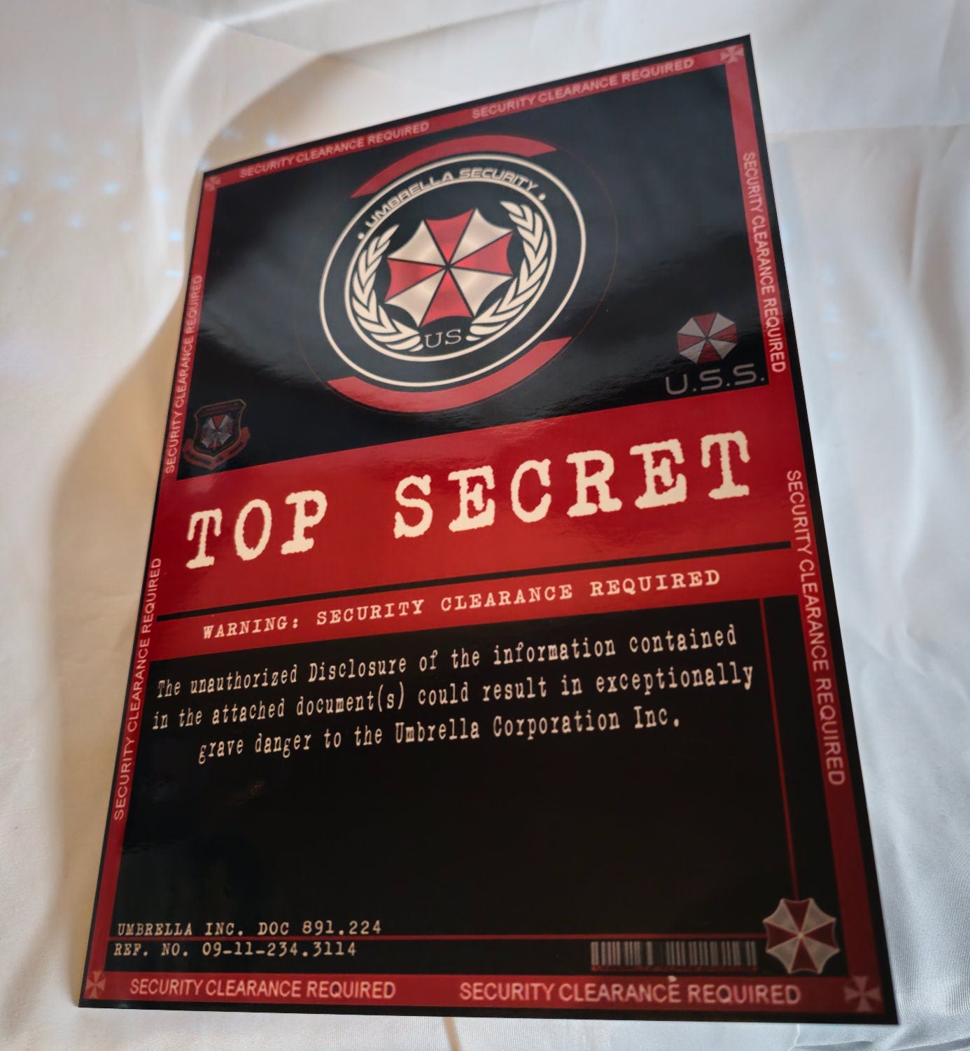 Resident Evil Biohazard Spiele Infos Cosplay Dokumente Umbrella Corporation Kendo Shop Deko Dekoidee Chris Redfiel Jill Valentine TVirus