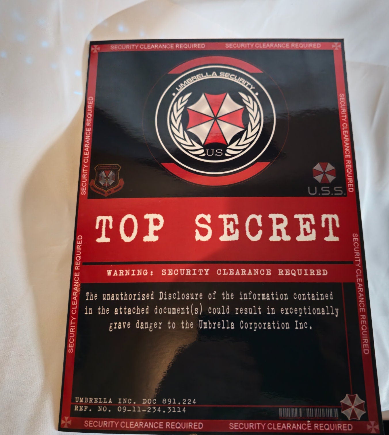 Resident Evil Biohazard Spiele Infos Cosplay Dokumente Umbrella Corporation Kendo Shop Deko Dekoidee Chris Redfiel Jill Valentine TVirus