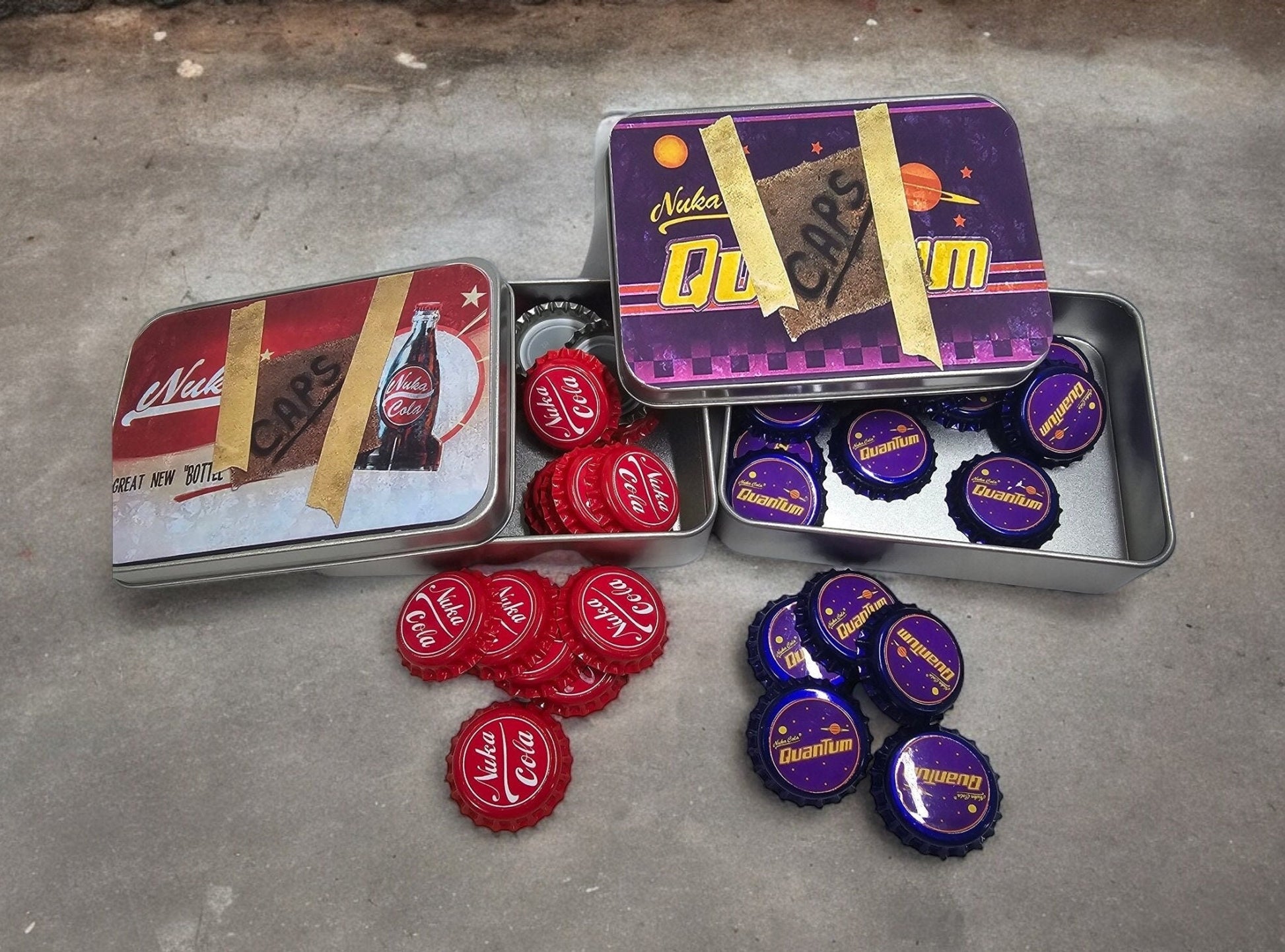 Fallout Nuka Cola Quantum Caps Cosplay Kronkorken Box mit x20 Kronkorken Deko Dekoration Cap Boxen Aufbewahrungsbox