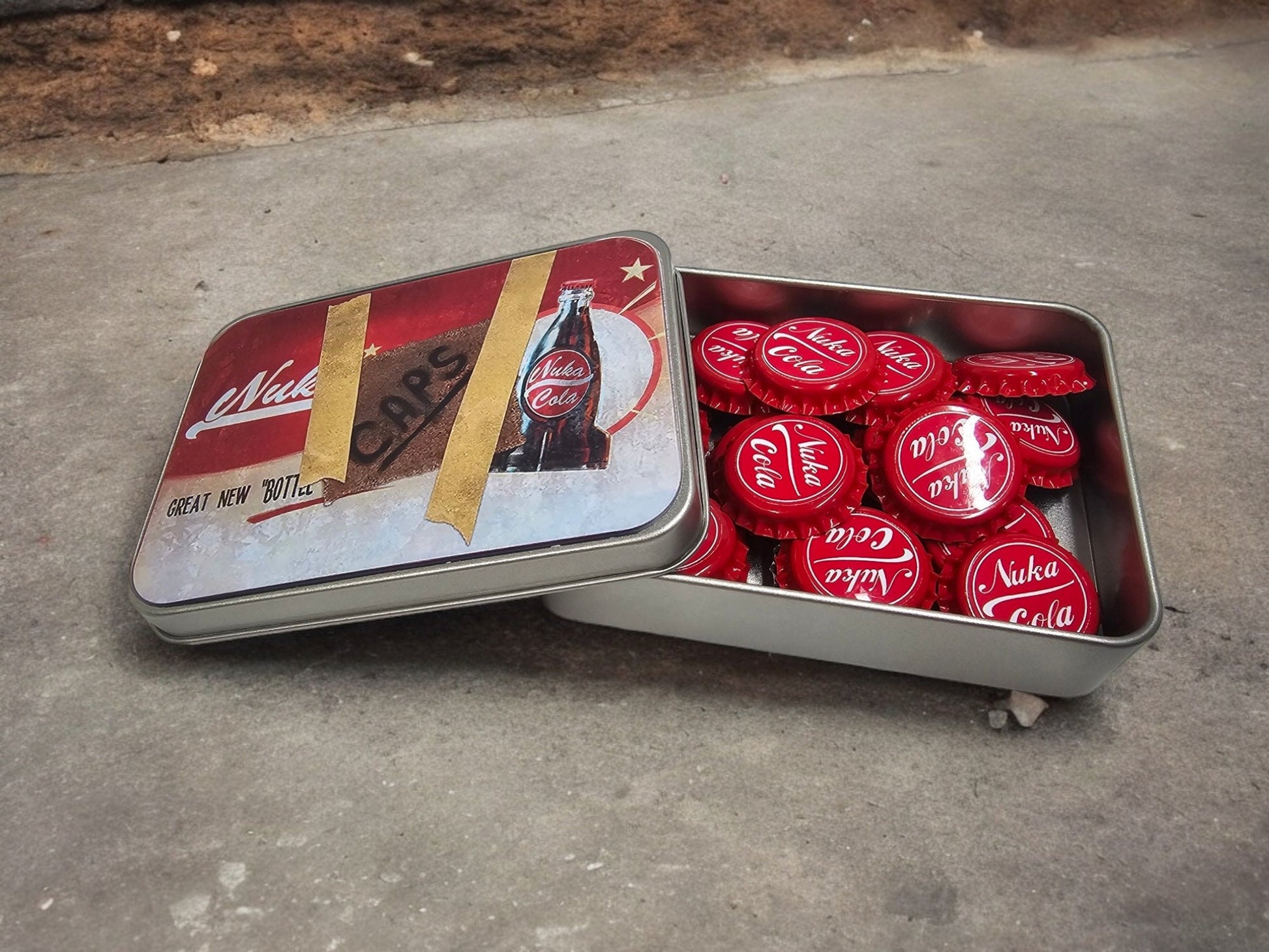 Fallout Nuka Cola Quantum Caps Cosplay Kronkorken Box mit x20 Kronkorken Deko Dekoration Cap Boxen Aufbewahrungsbox