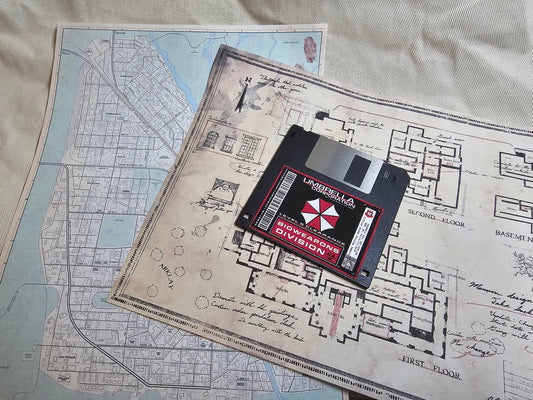 Resident Evil Umbrella Corp Corporation Diskette Disk Disketten Speichermedium PC Computer Biowaffen Division Cosplay Sammler Sammlung
