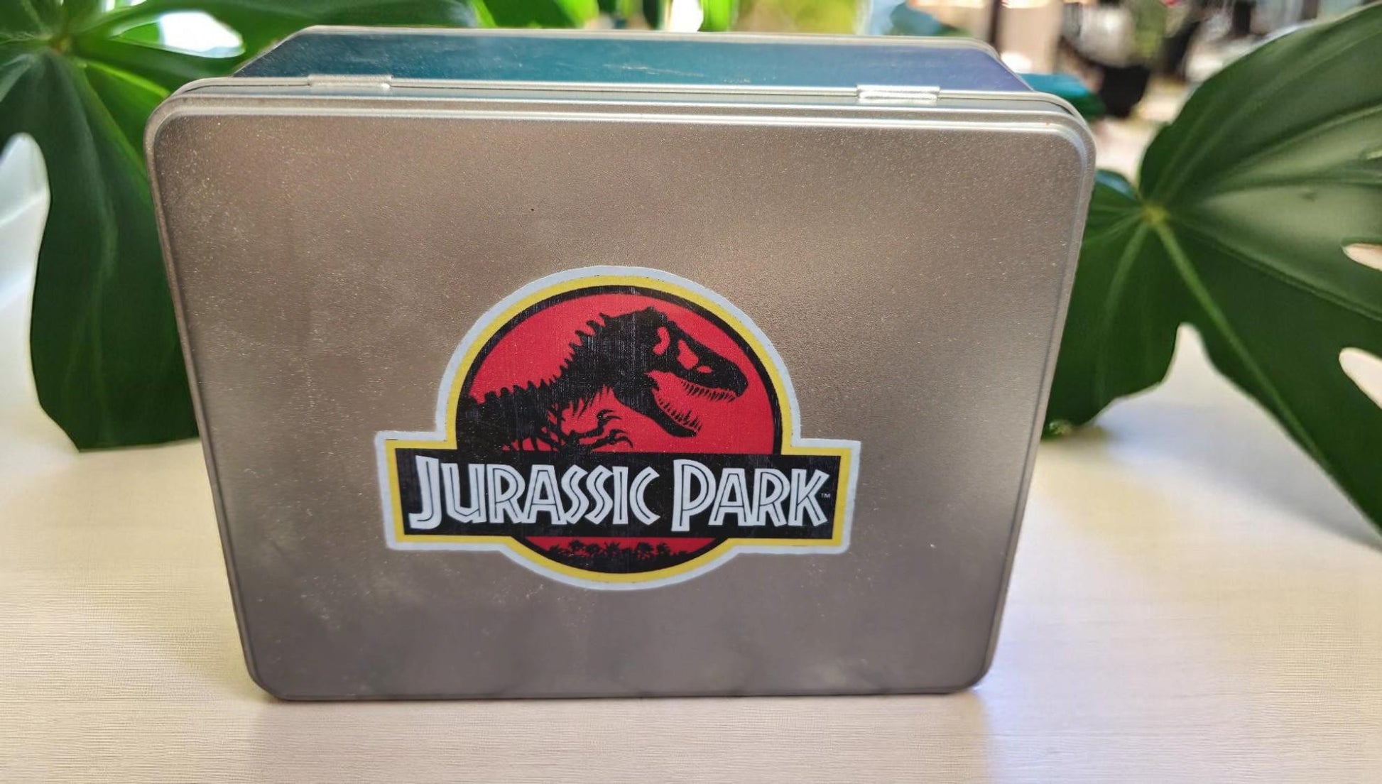 Jurassic Park Raptor Trex Embryo Sammelbox Box Koffer Schaumstoff Cosplay Sammlung Fanmade