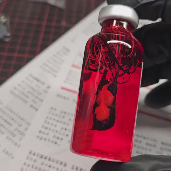Resident Evil Nemesis Alpha Parasit  Cosplay Horror Probe Fläschchen Horror Geschenk  Fläschchen